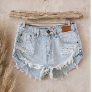OneTeaspoon Bandits Distressed Denim Shorts Light Wash | Size 27